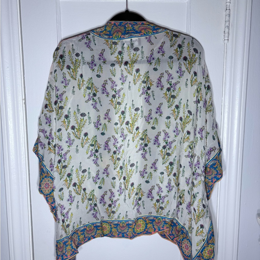 Feathers by Tolani Kimono - Picture 3 of 8
